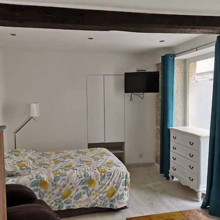 Studio Renove Centre Mansle Apartment Exterior foto
